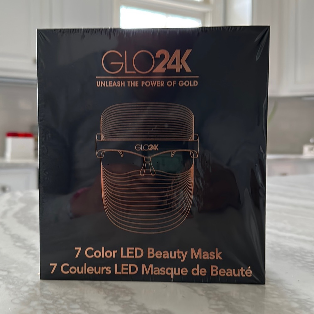 GLO24K 7 color LED Beauty Mask